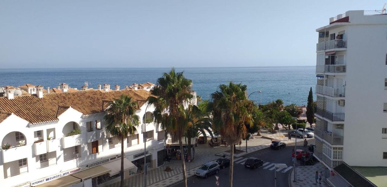 Apartamento Frente Al Mar En La Torrecilla Nerja Eksteriør bilde